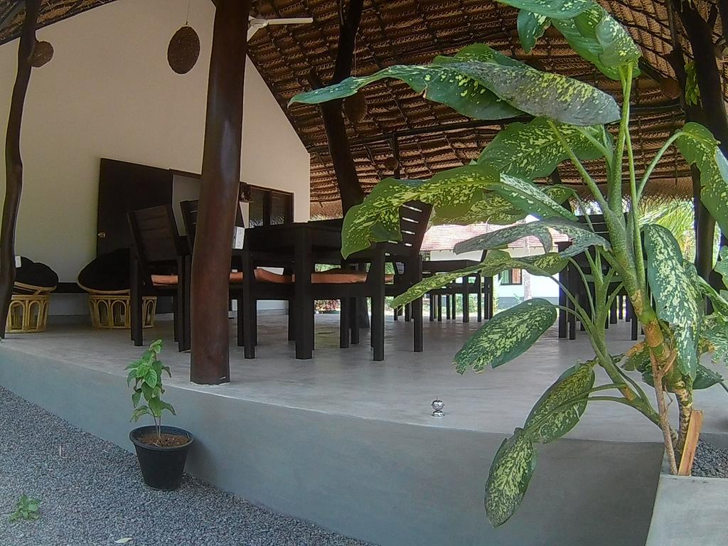 Chillenjoy Cabanas & Restaurant Tangalle Exterior photo